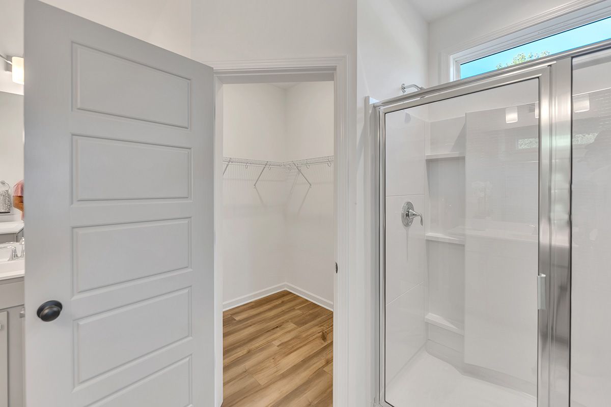 Blossom Primary Bath