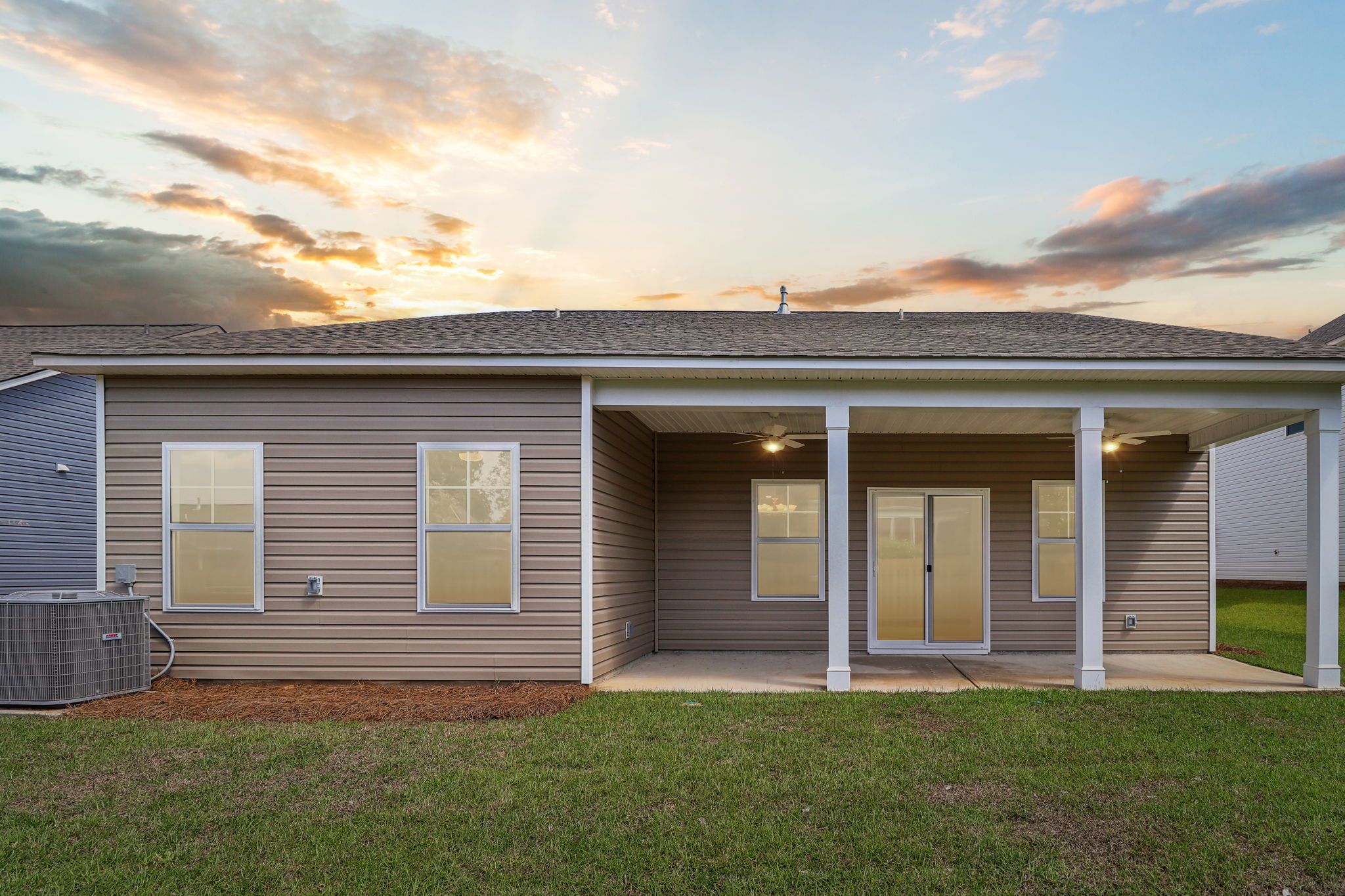 Darcy II Back Exterior