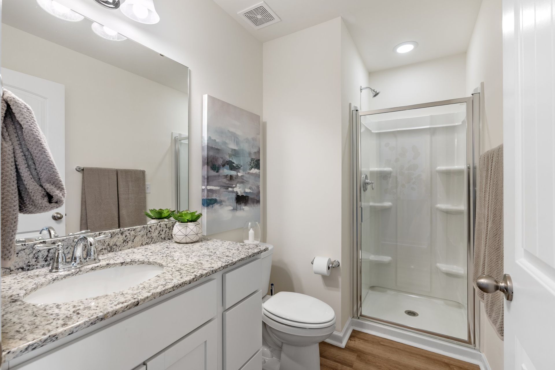 Benjamin - Bathroom
