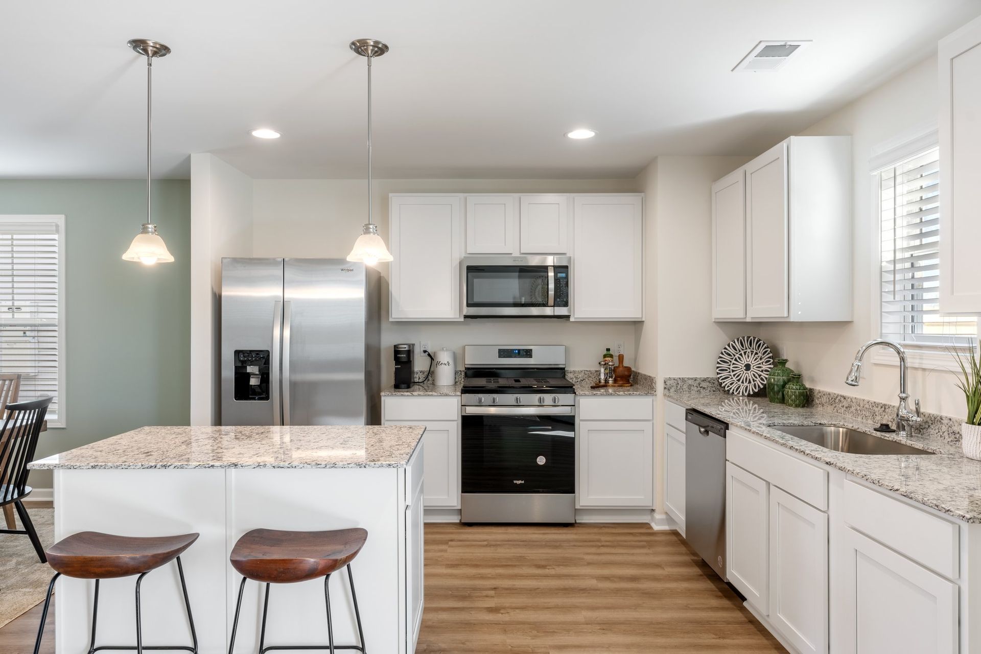 Benjamin - Kitchen