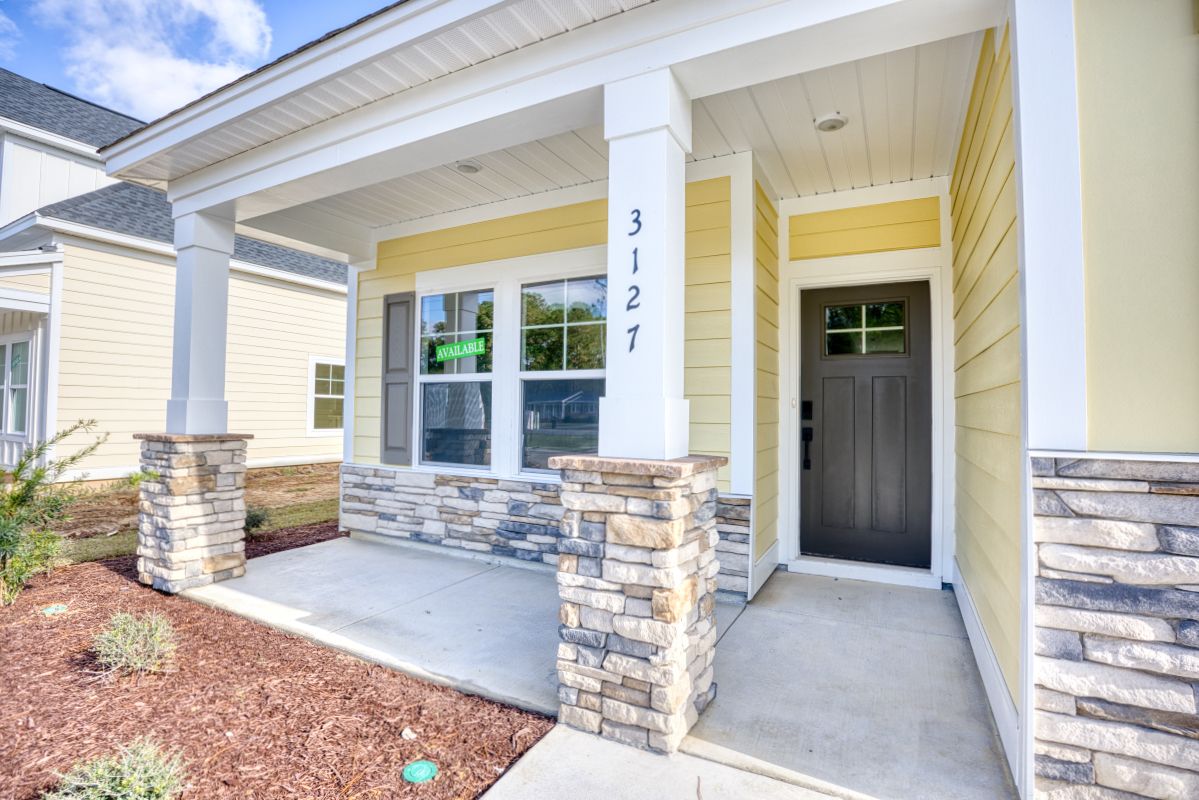 Glendale II Front Entrance