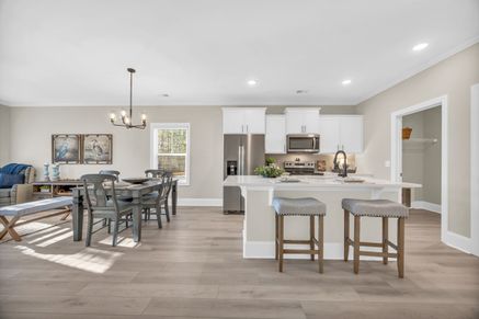 Glendale II Kitchen 2