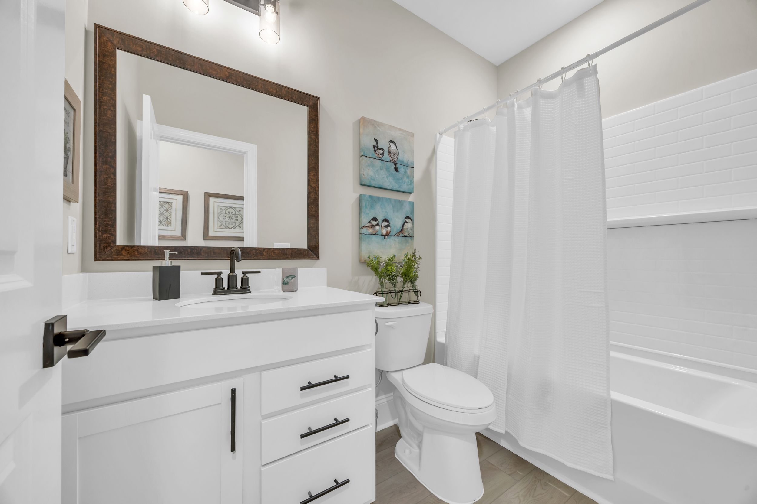 Glendale II Bathroom 2