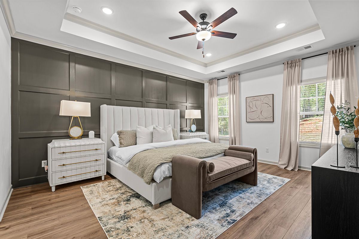 Julie II - Bedroom
