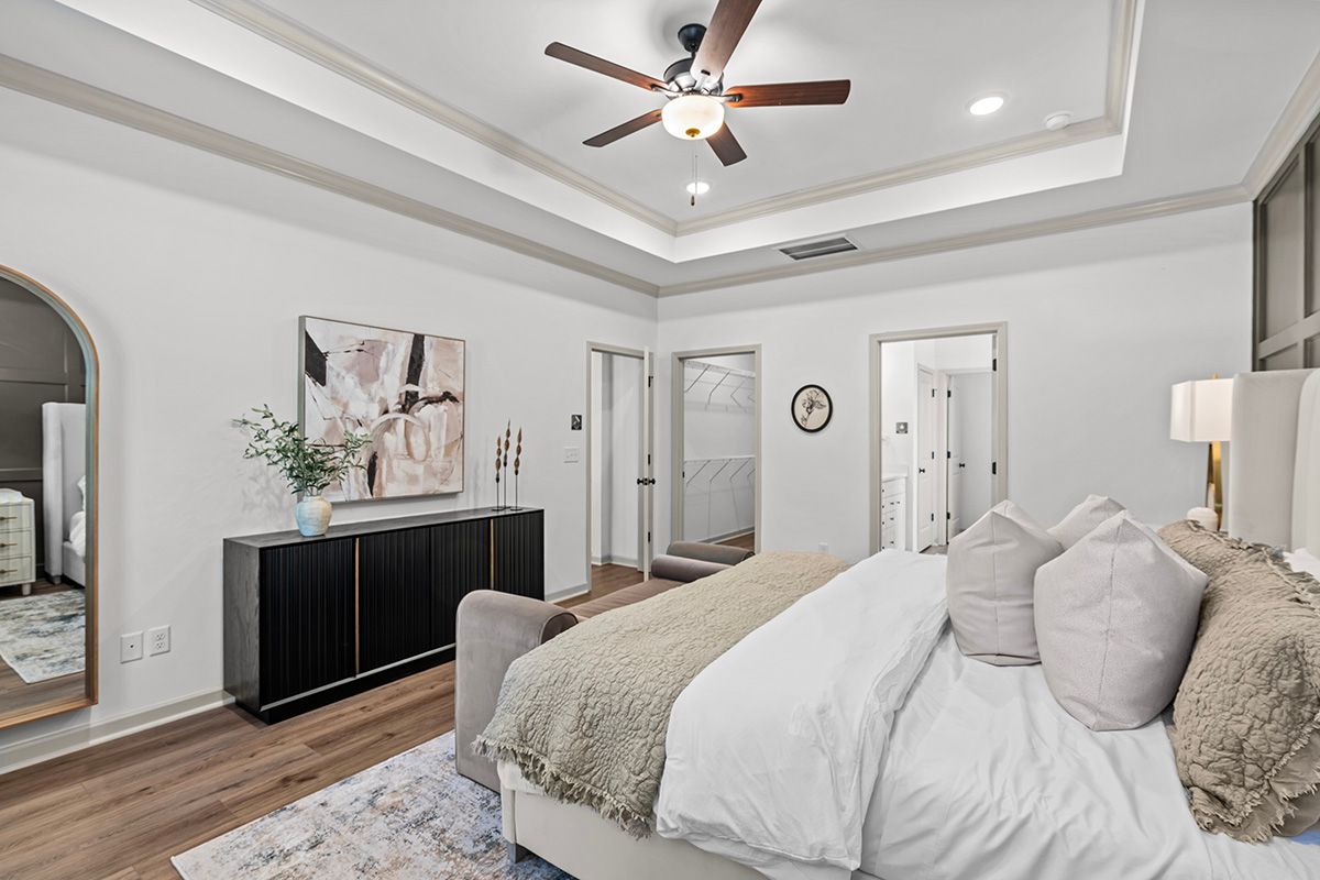 Julie II - Primary Suite