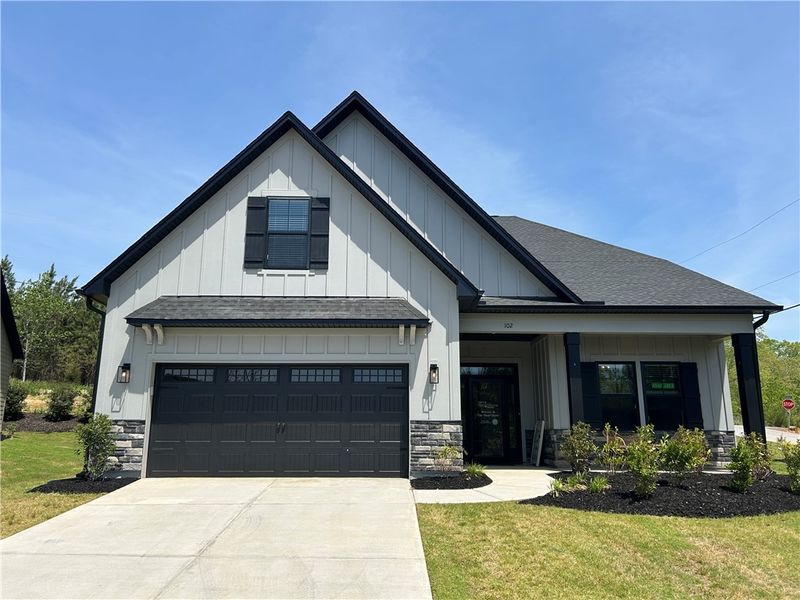 102 Shale Drive. Central, SC 29630