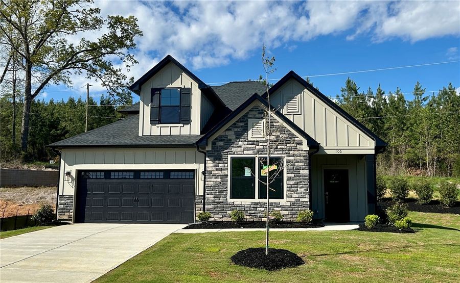 106 Shale Drive. Central, SC 29630