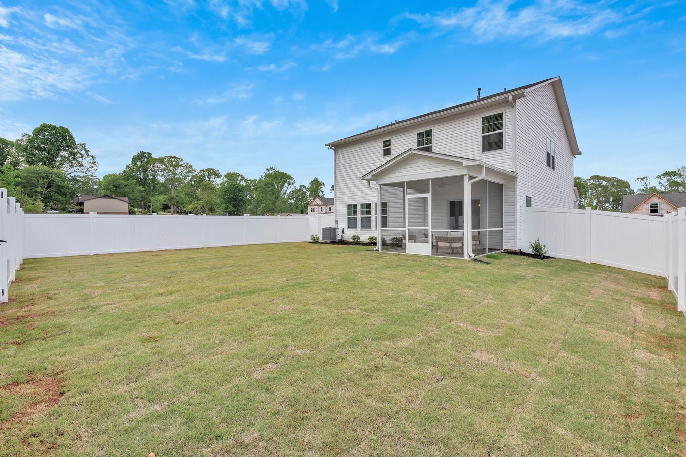 Benton II - Back Exterior