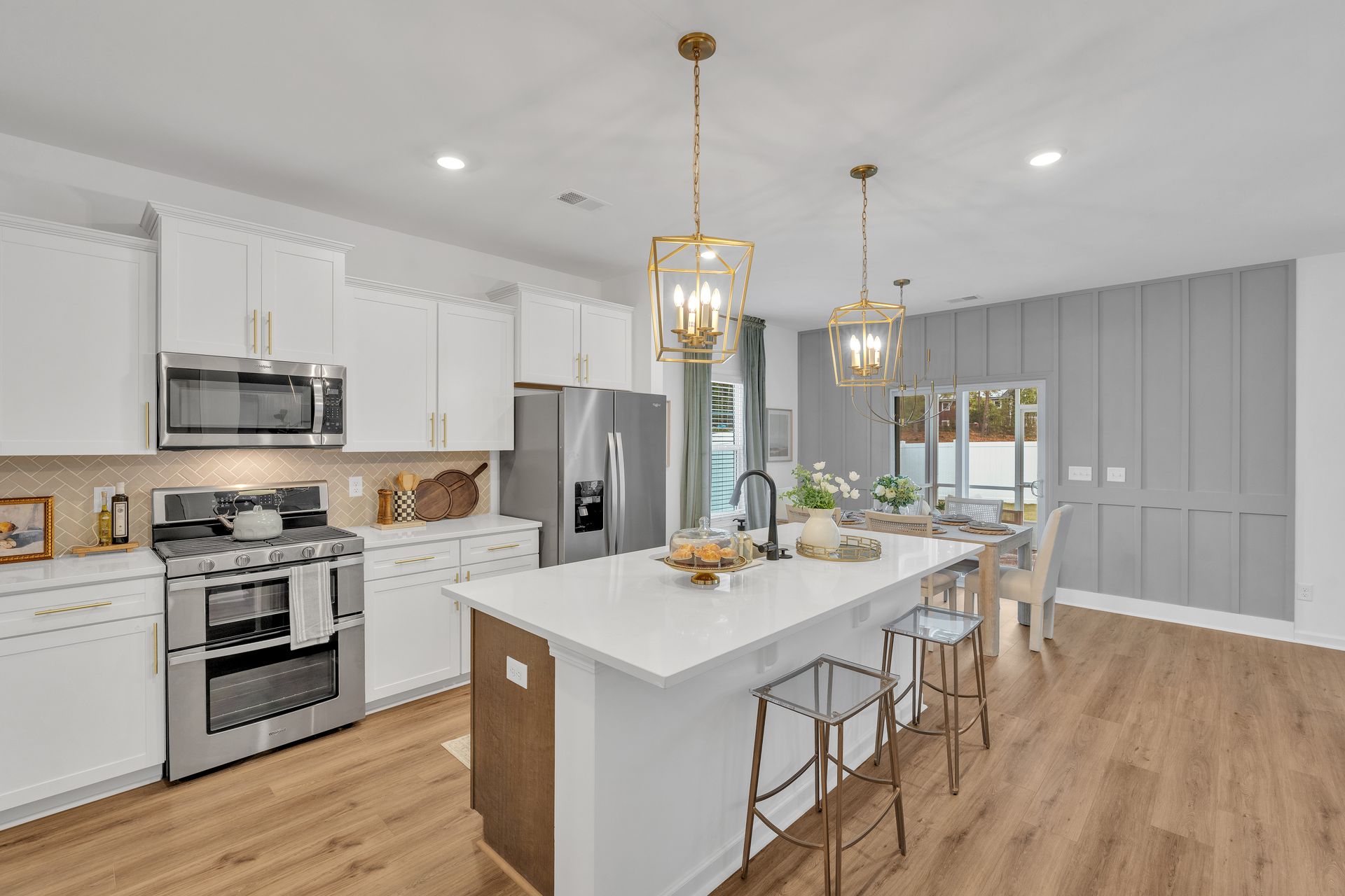 Benton II - Kitchen