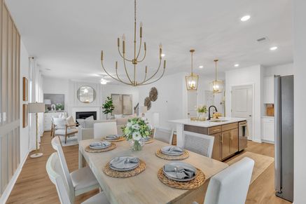 Benton II - Dining Room