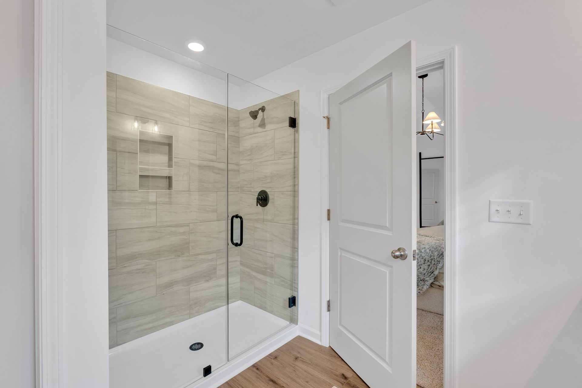 Benton II - Primary Bath