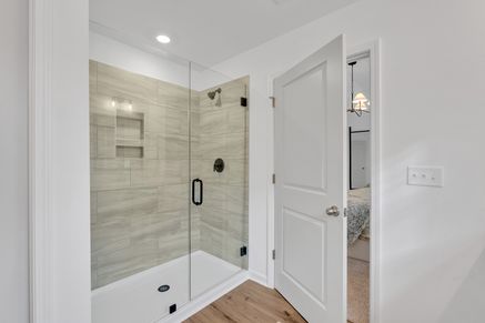 Benton II - Master Bath