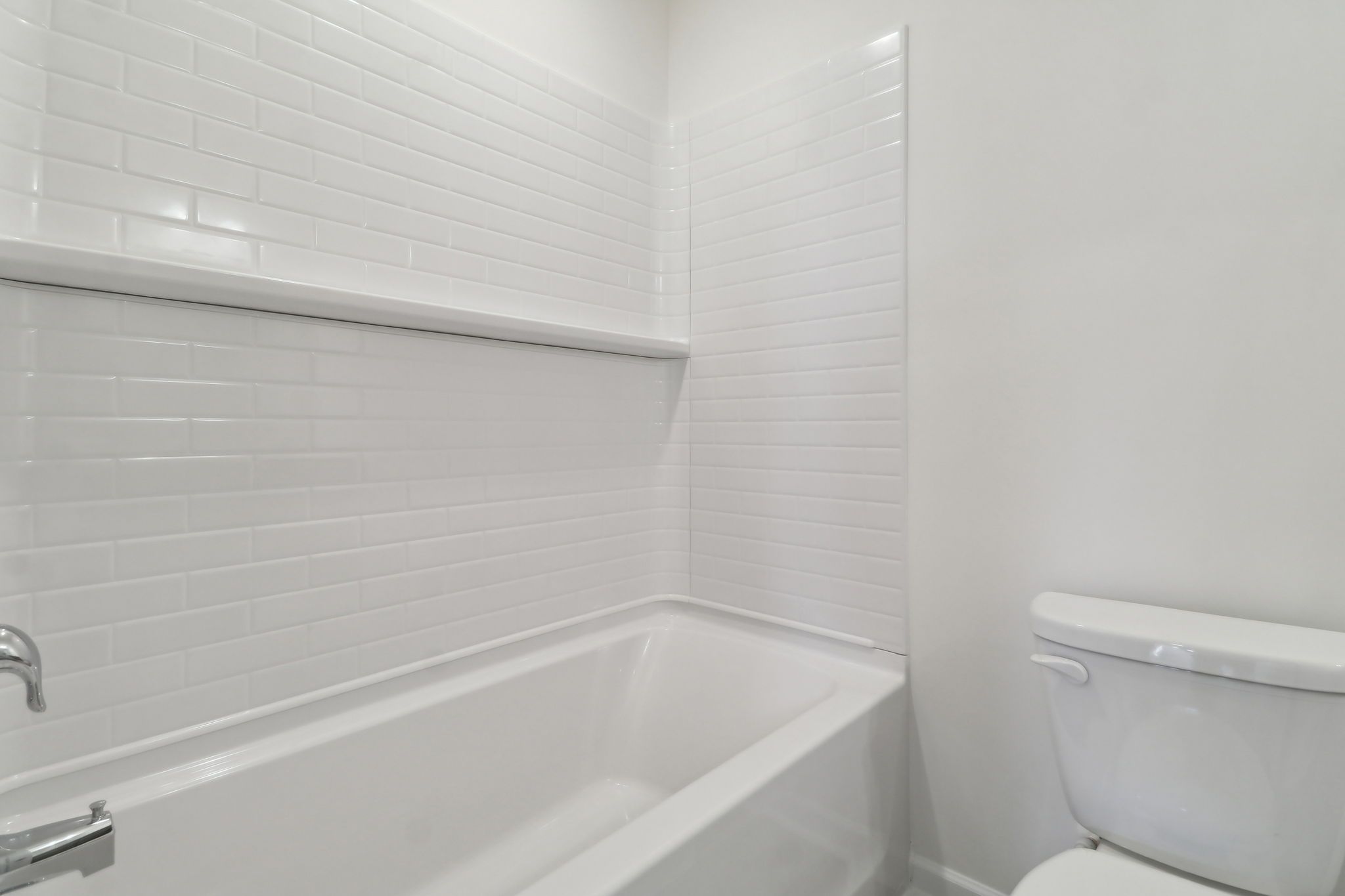 Bradley II - Bathroom