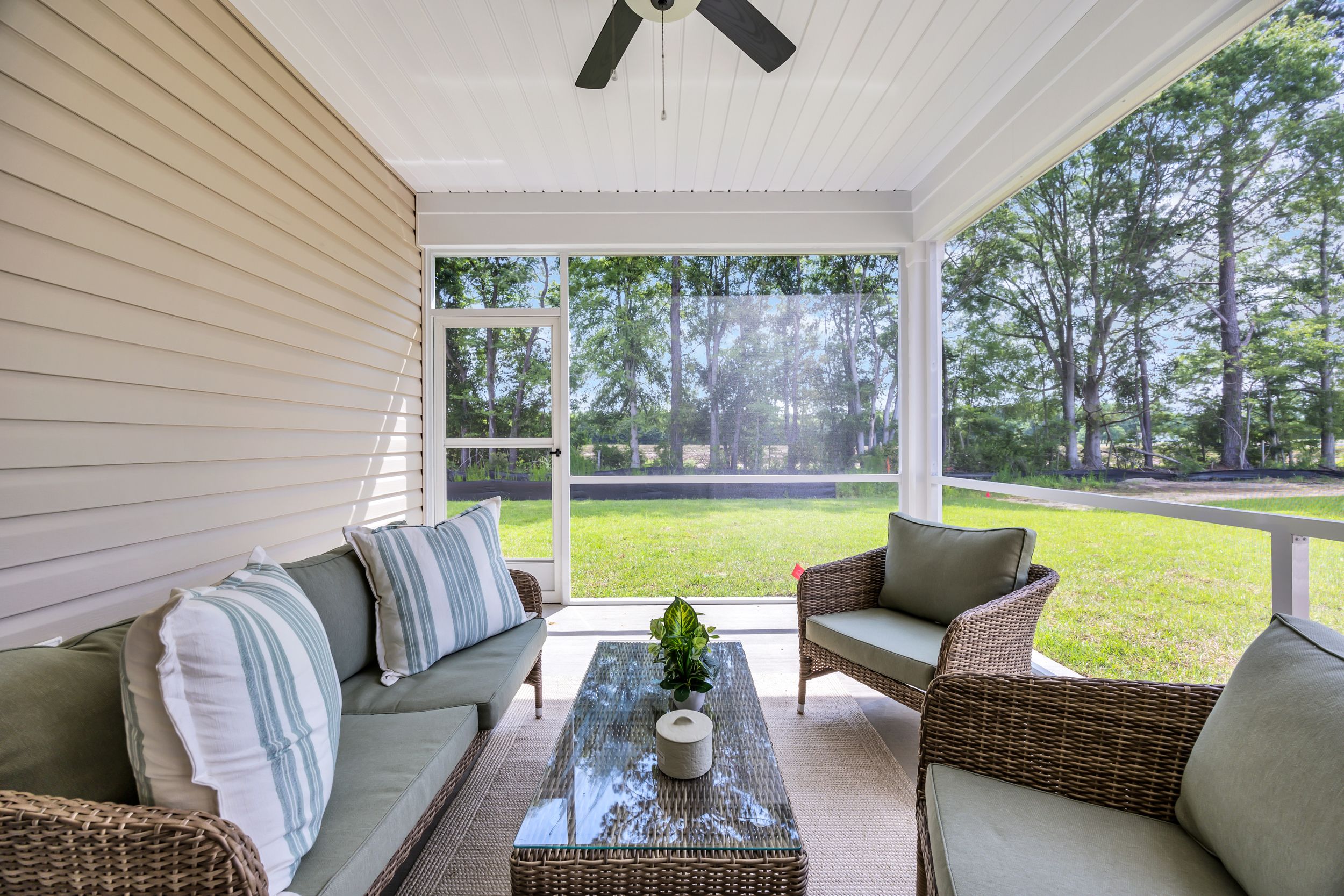 Wisteria II - Back Porch
