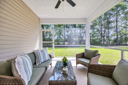 Wisteria II - Back Patio
