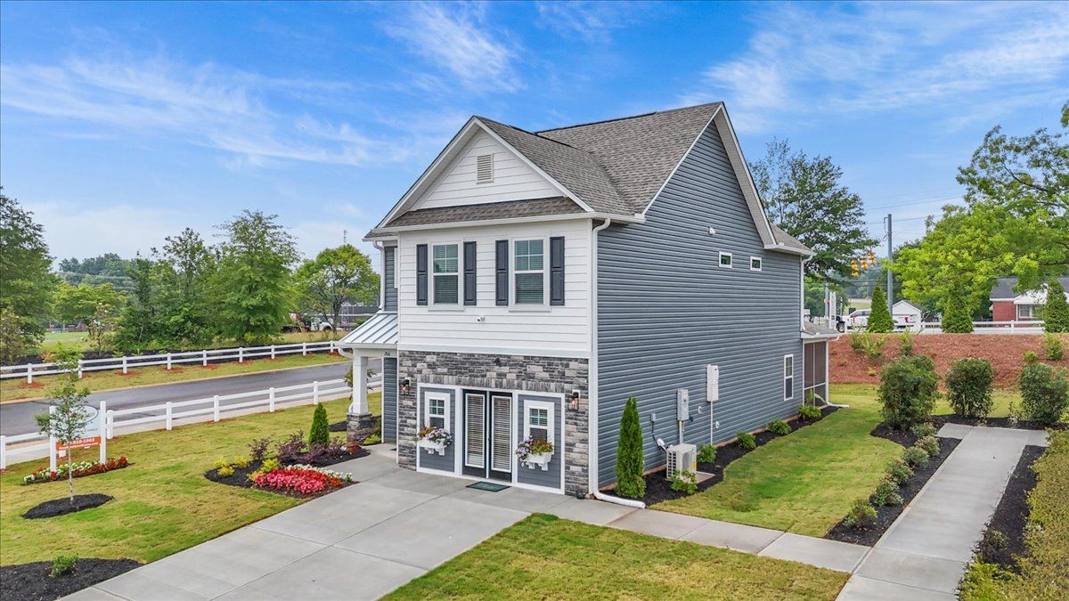 casa en Brownstone Park por Great Southern Homes