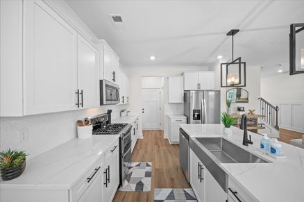 Crestfall II Kitchen