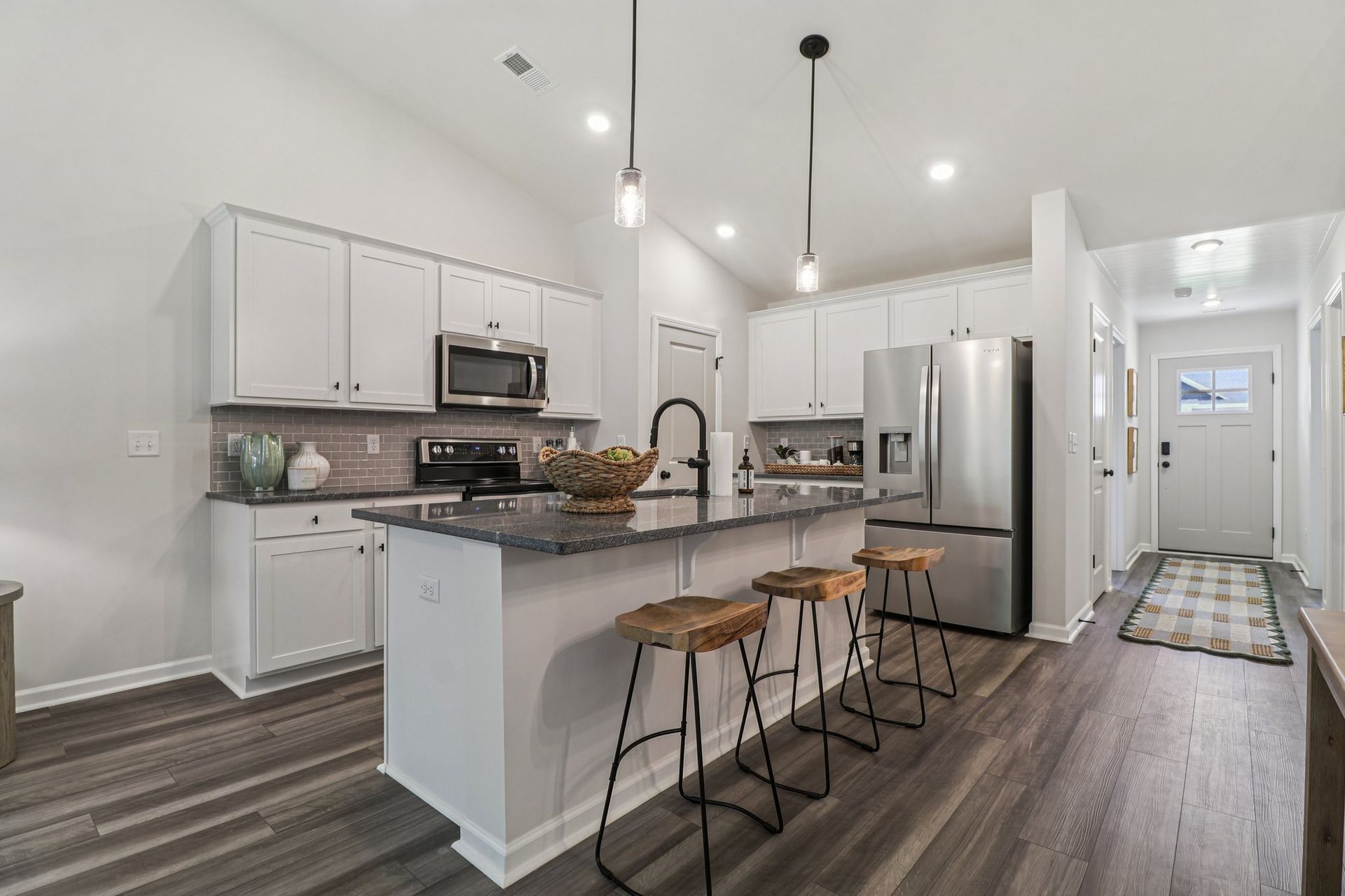 The Earle - Kitchen