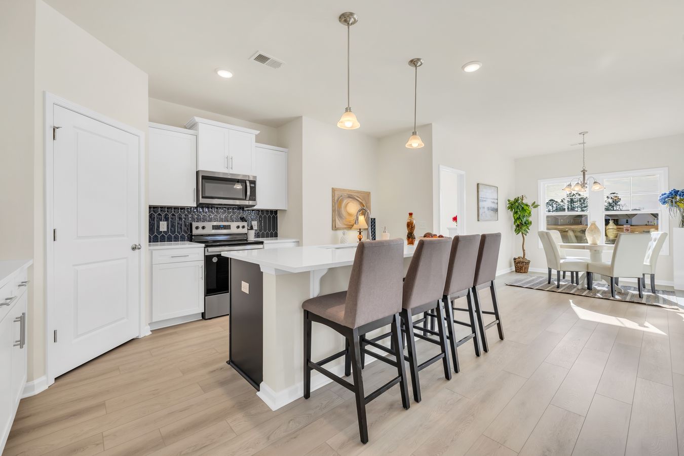 Courtney II - Kitchen