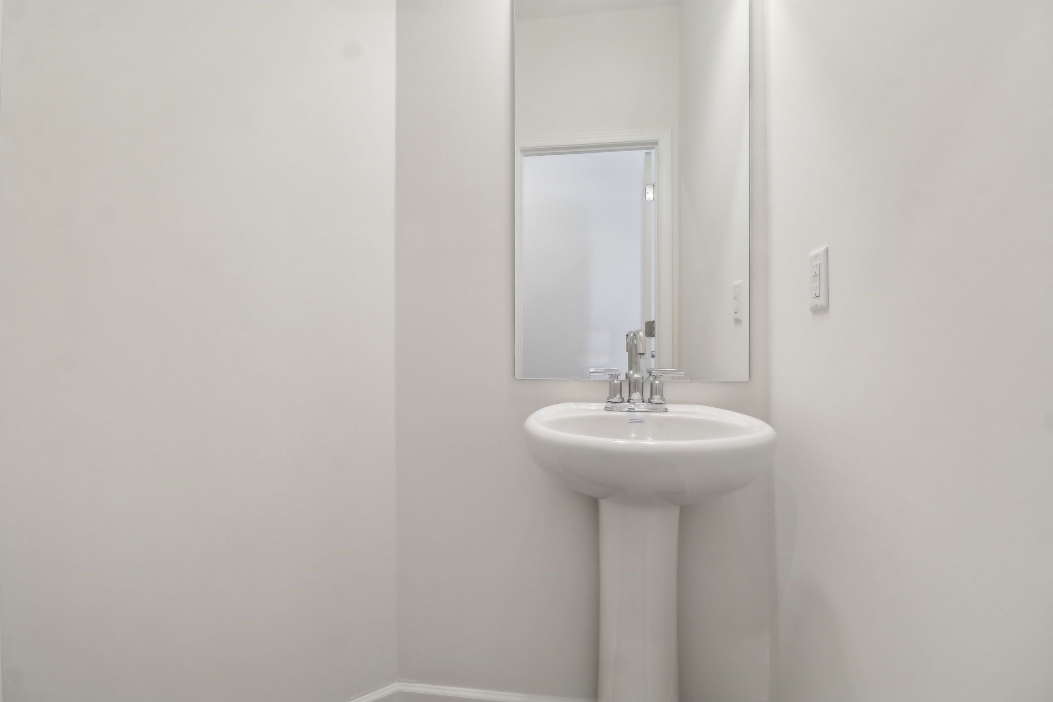 Harper II - Bathroom