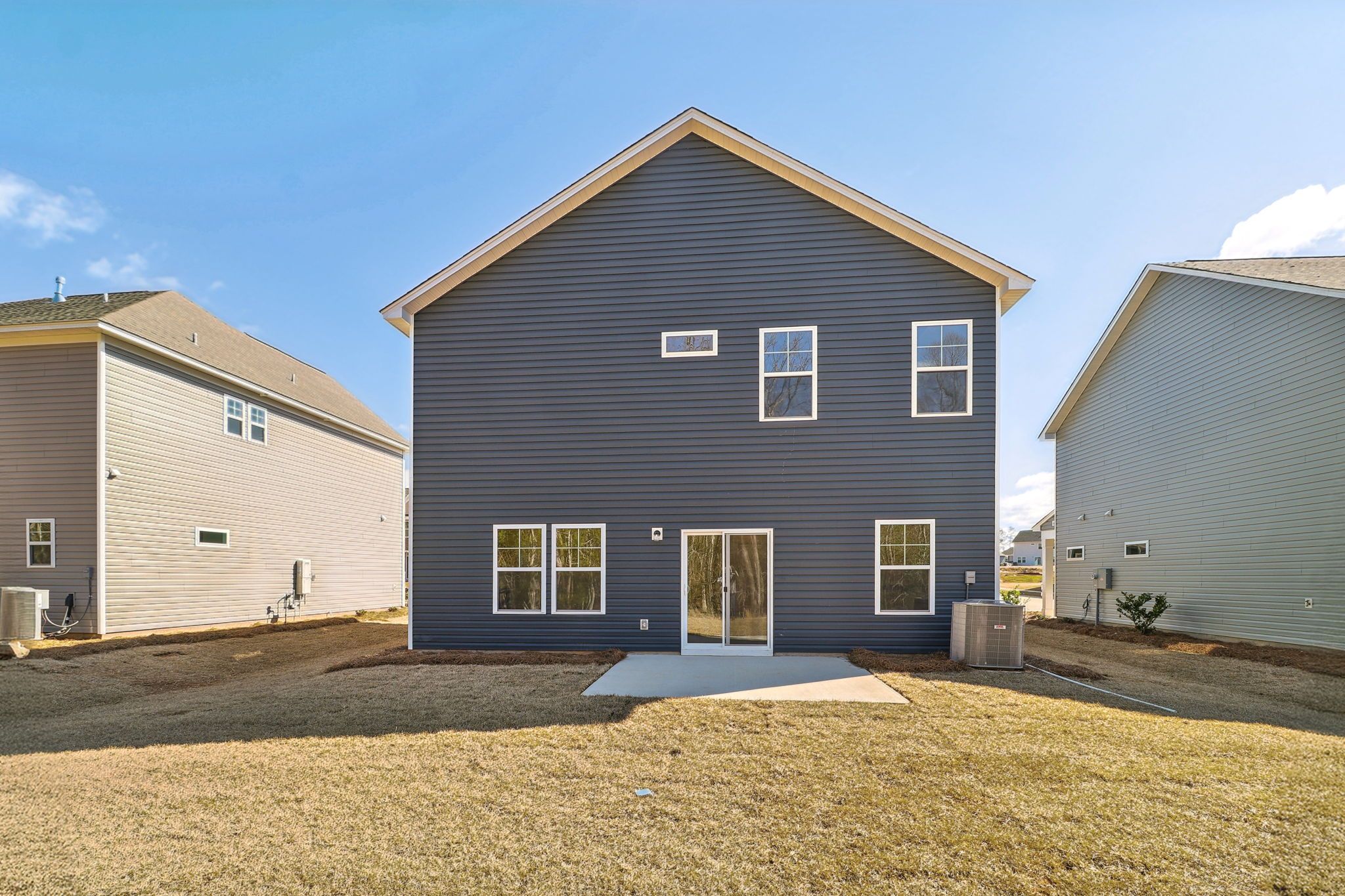 Harper II - Back Exterior