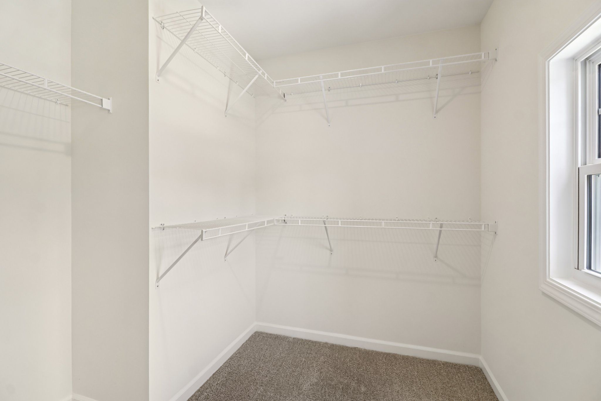 Southwind II - Closet