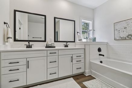 Wisteria II - Master Bath