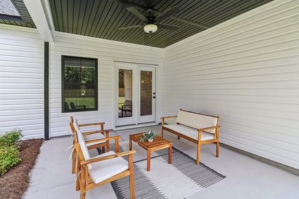 Wisteria II - Back Patio