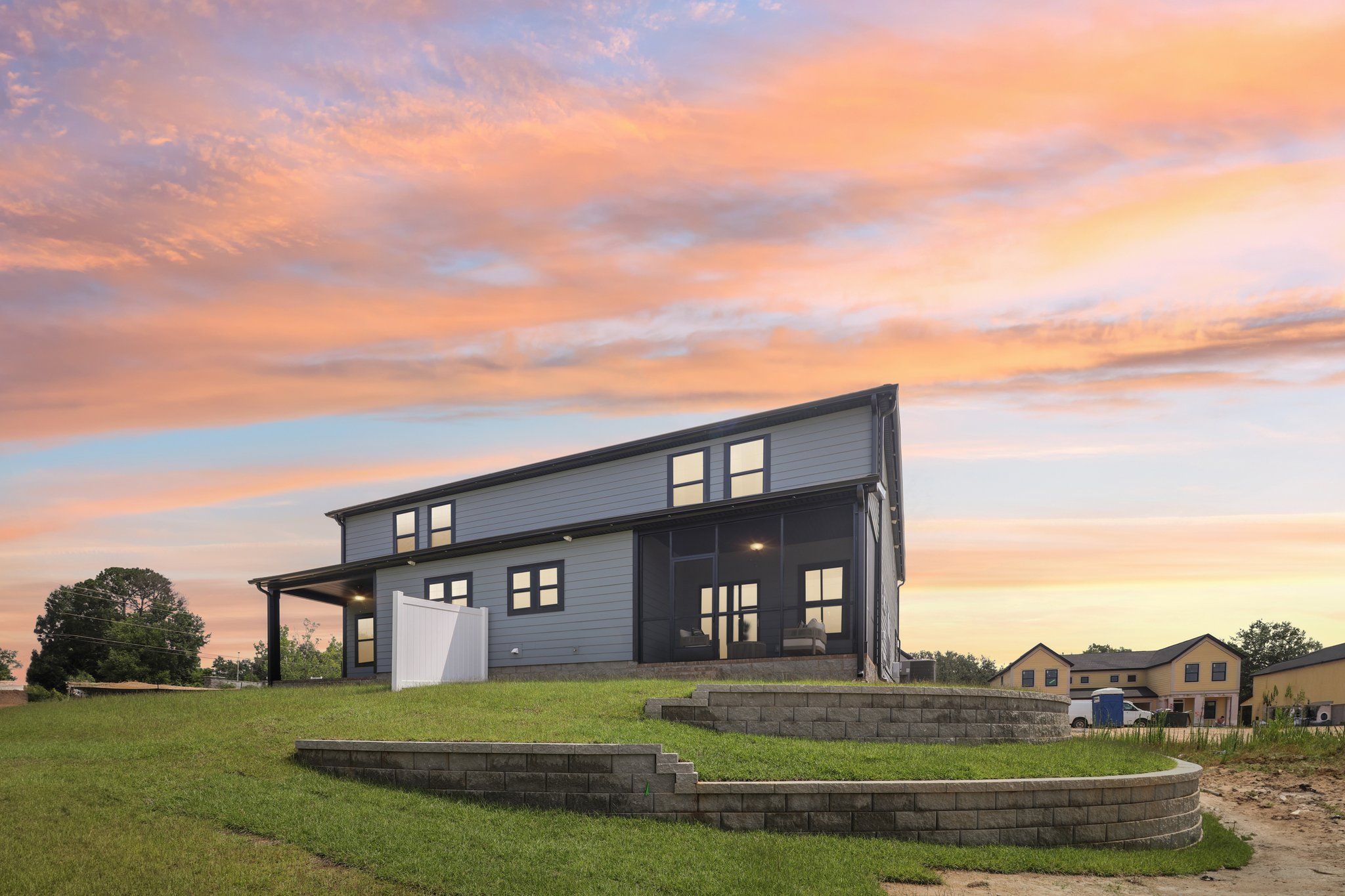 Dunbar II - Back Exterior