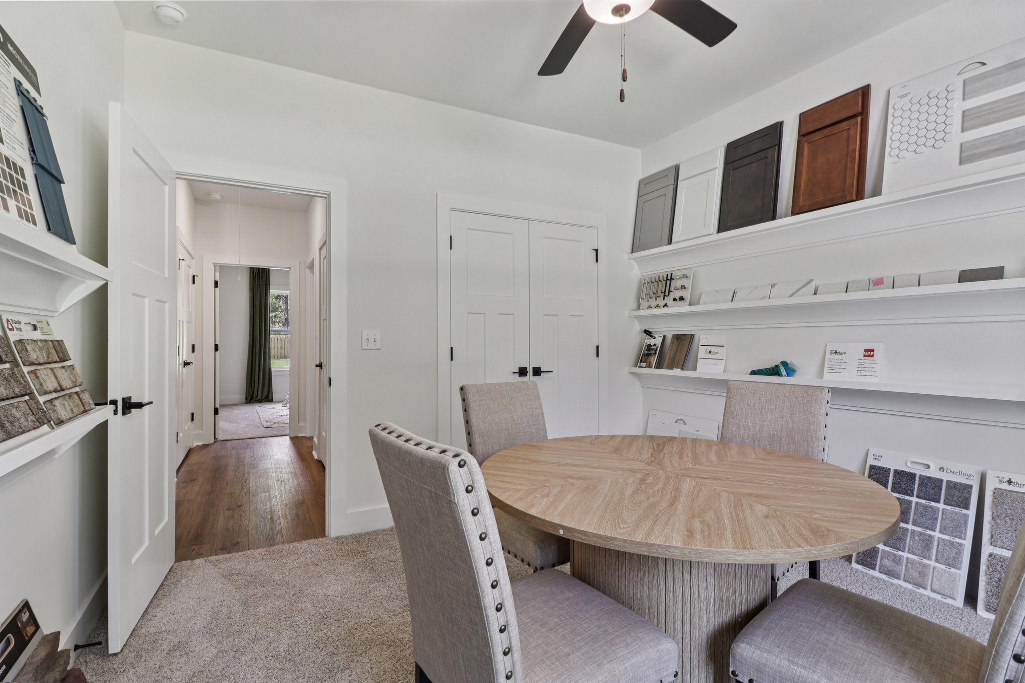 Wisteria II - Office