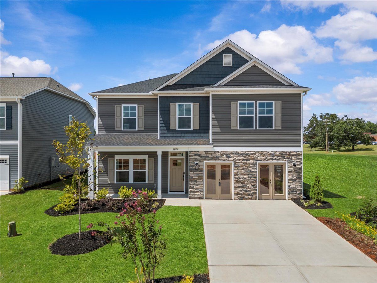 Bradley II Front Exterior