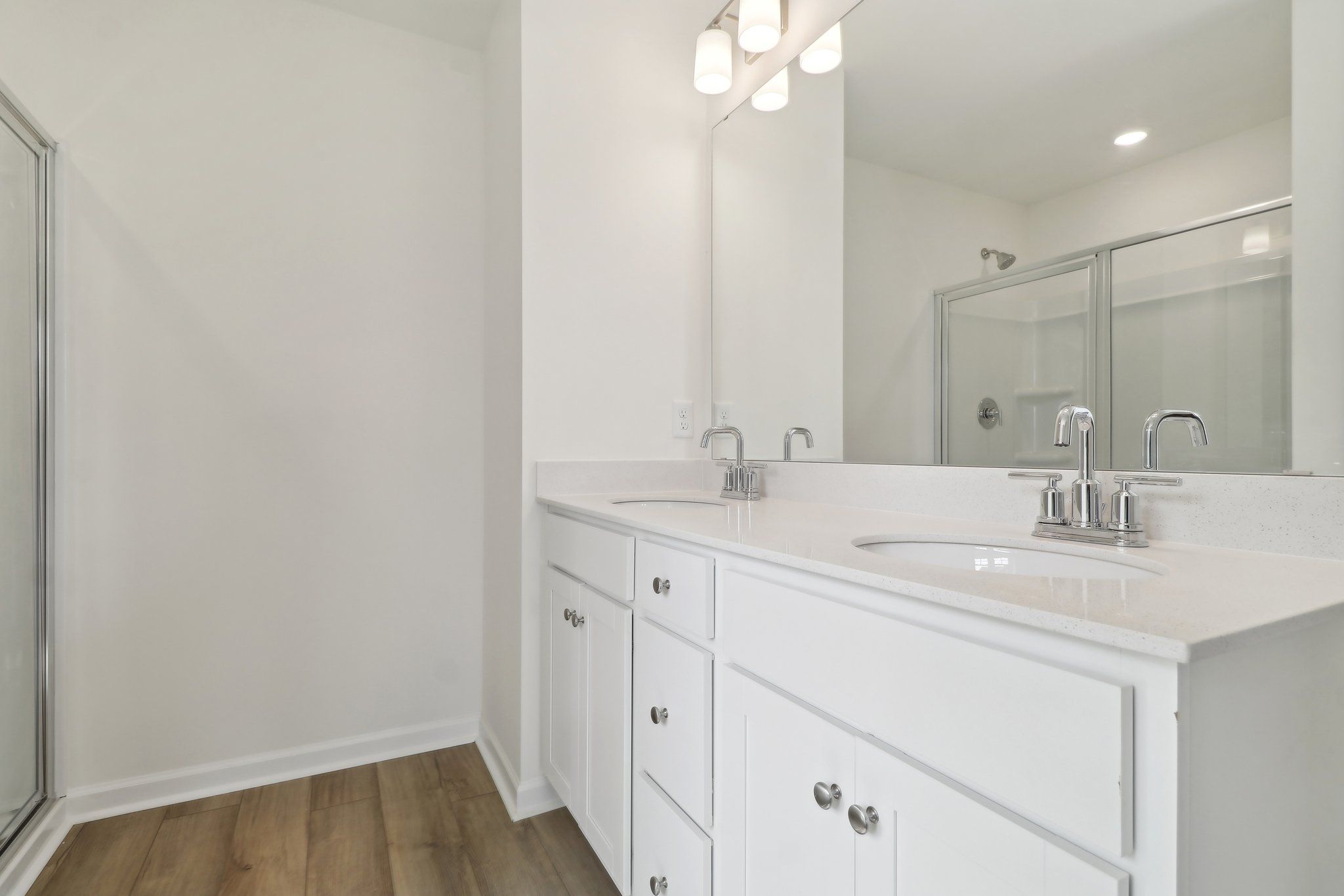 Hidden Creek II - Primary Bath