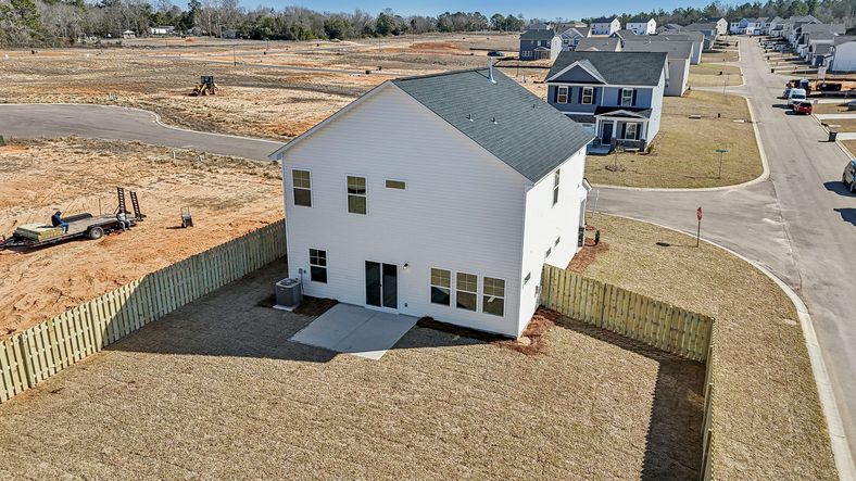 Harper II - Back Exterior