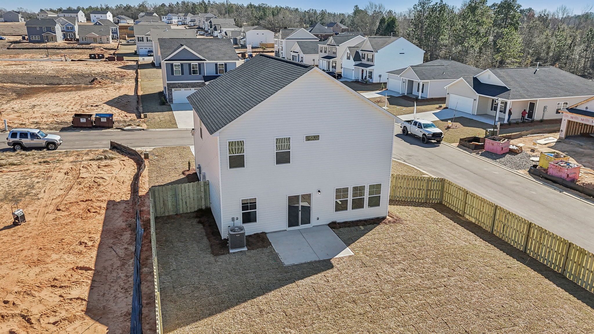 Harper II - Back Exterior