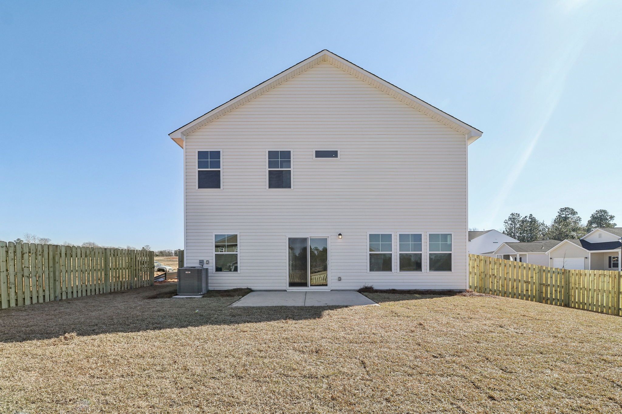 Harper II - Back Exterior