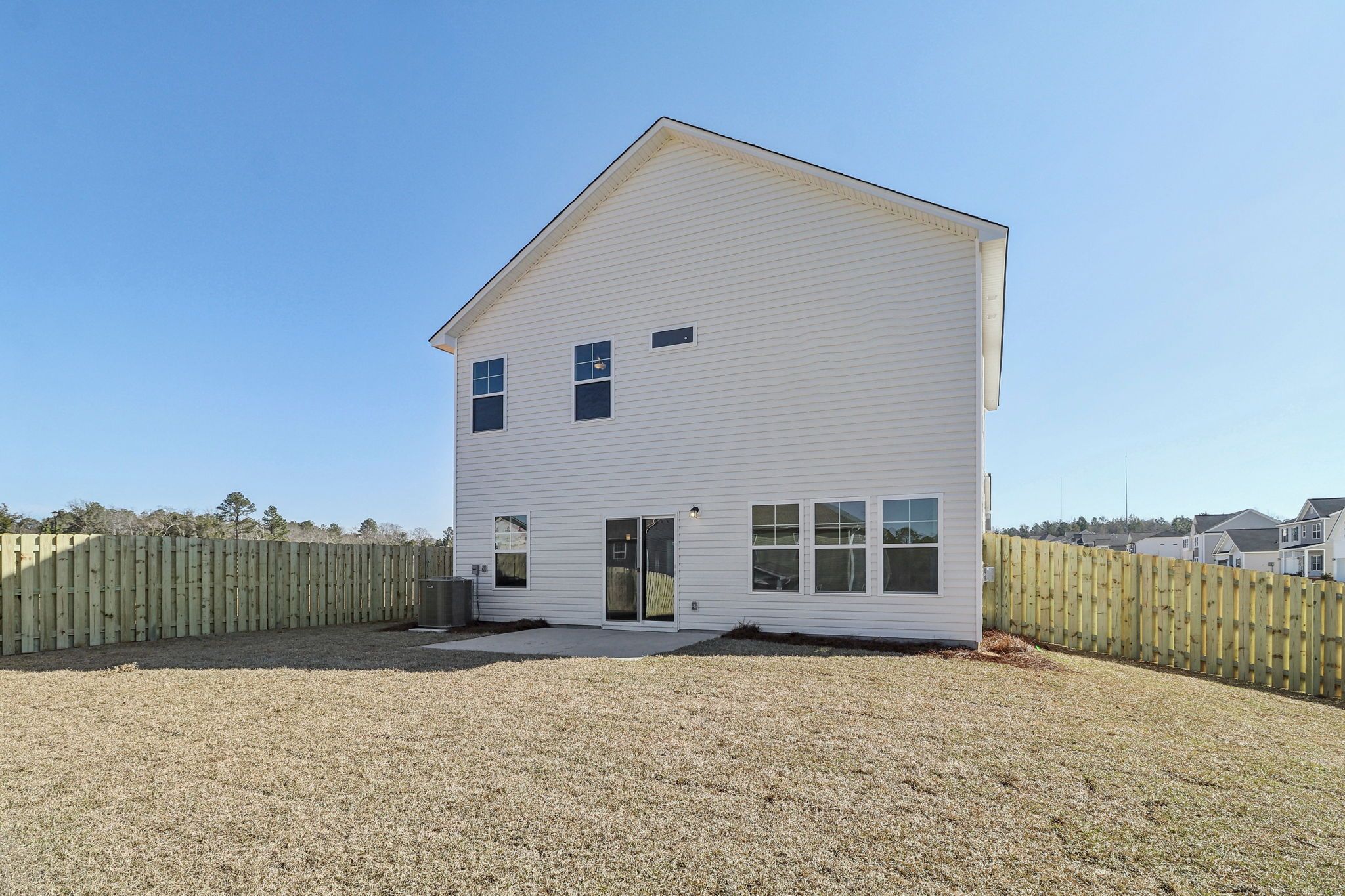 Harper II - Back Exterior