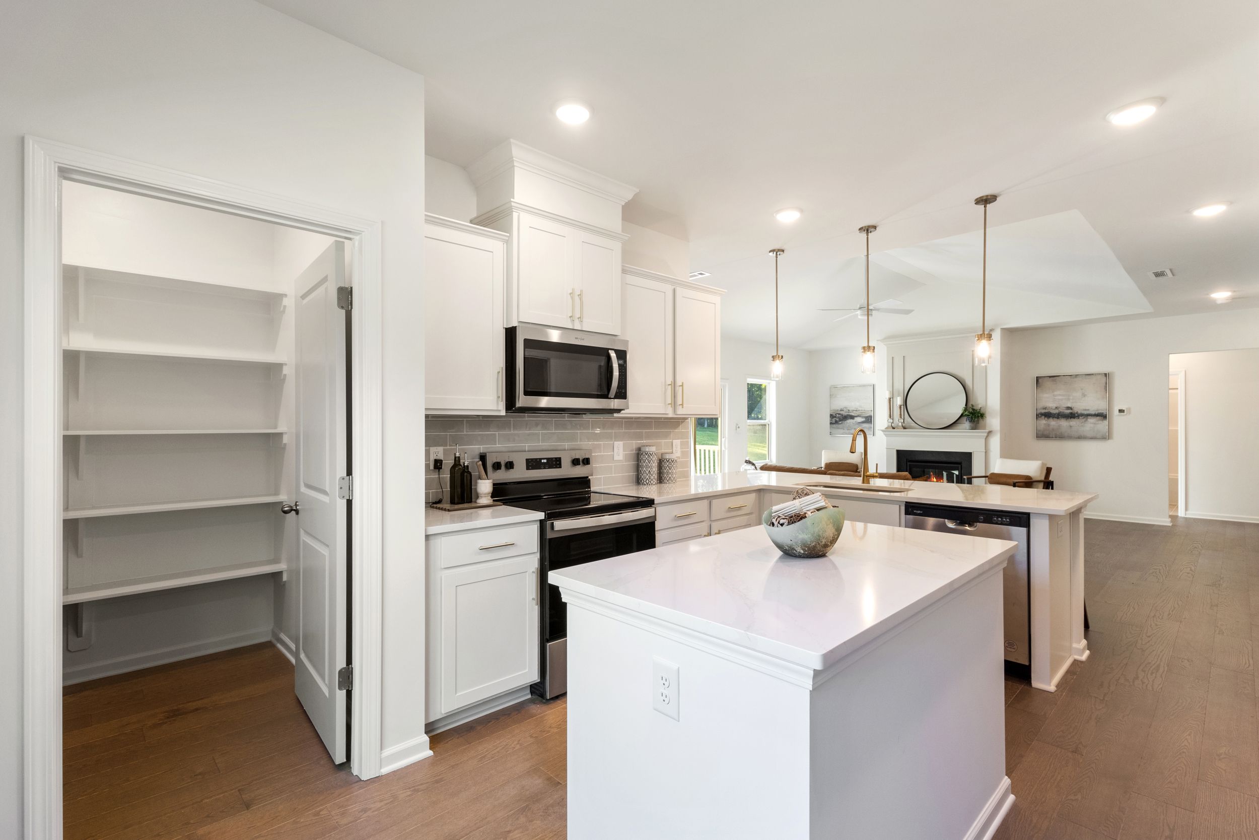 Wisteria II - Kitchen