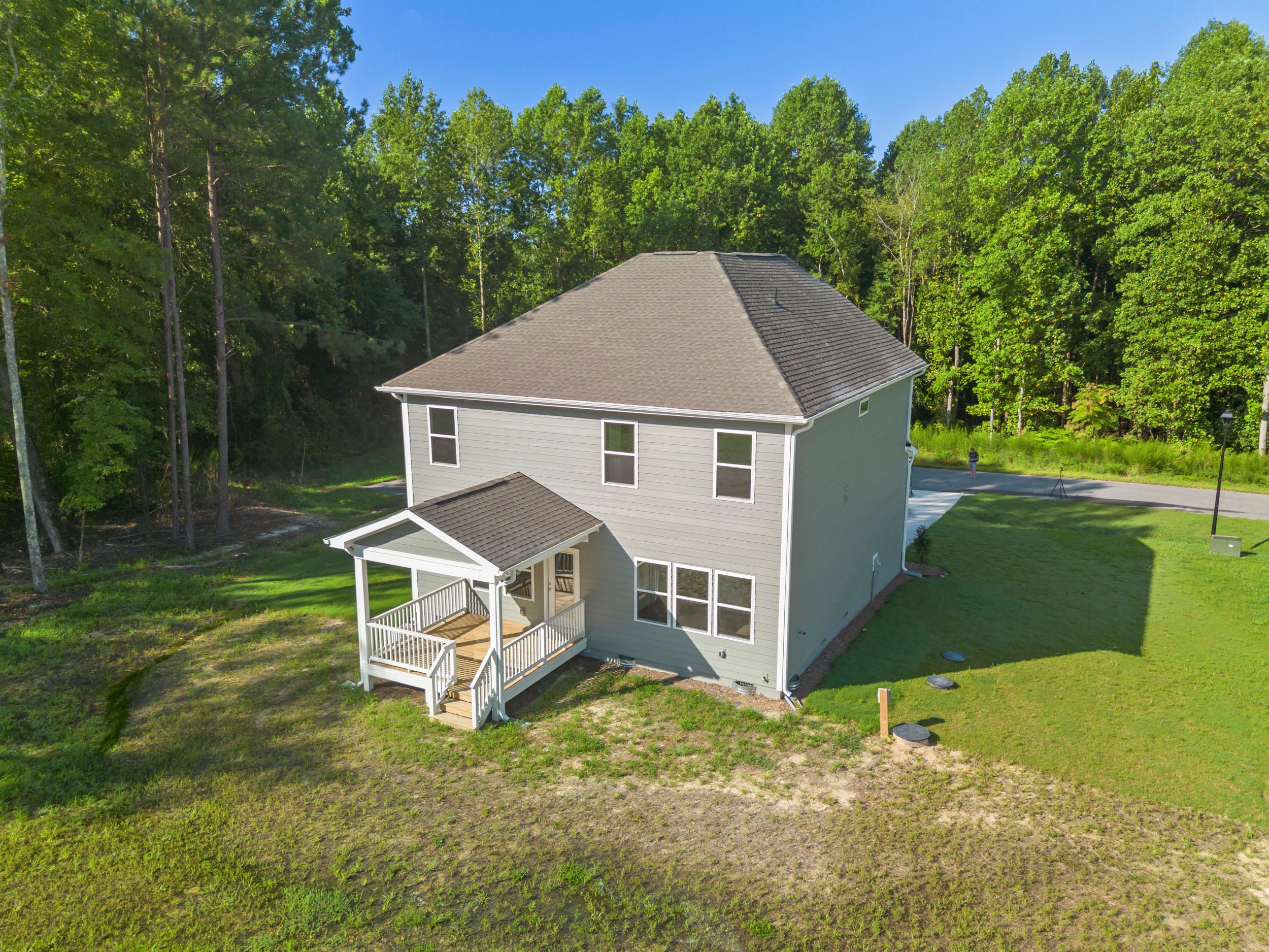 McClean II - Back Exterior