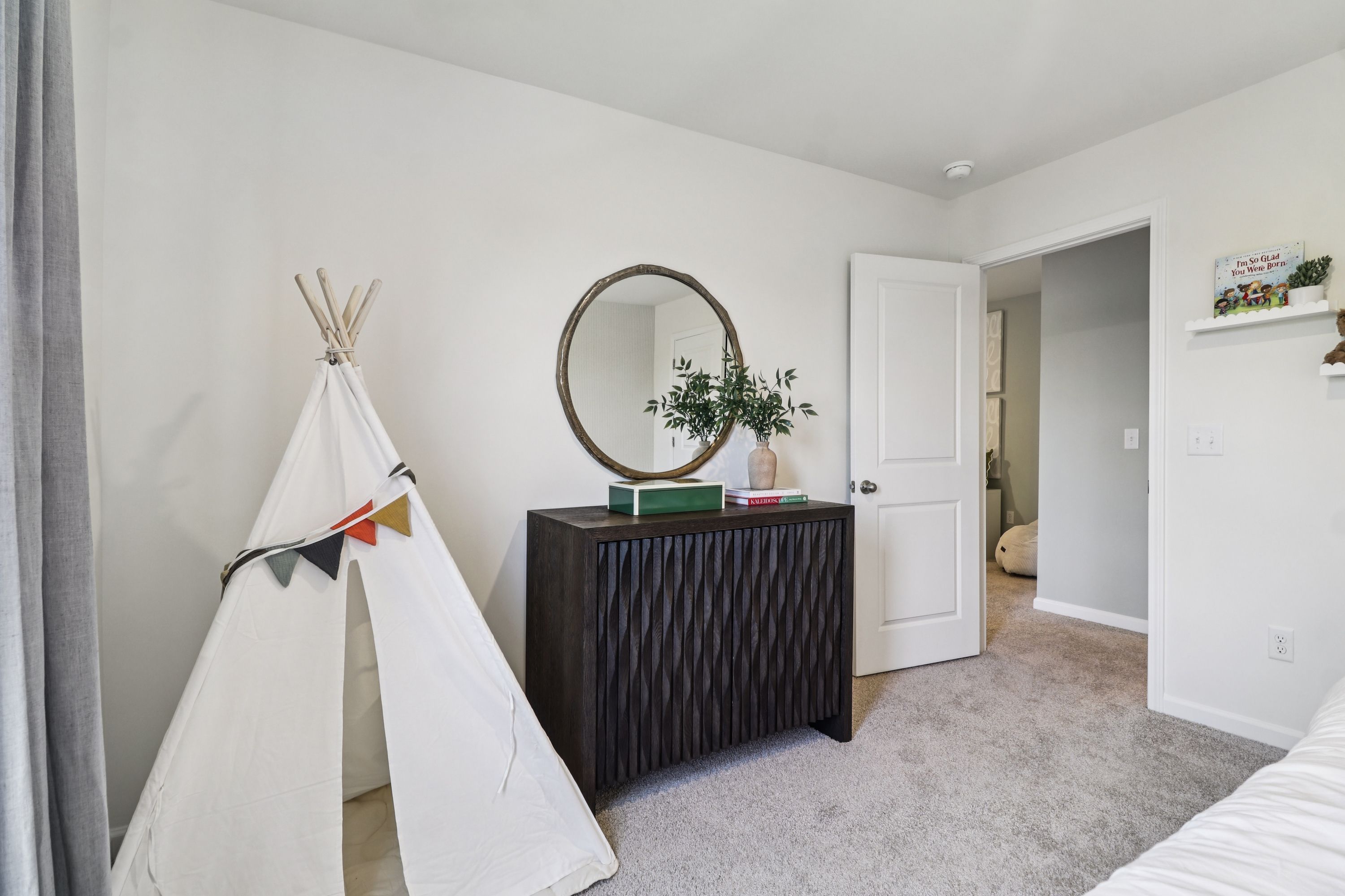 Crestfall II - Bedroom