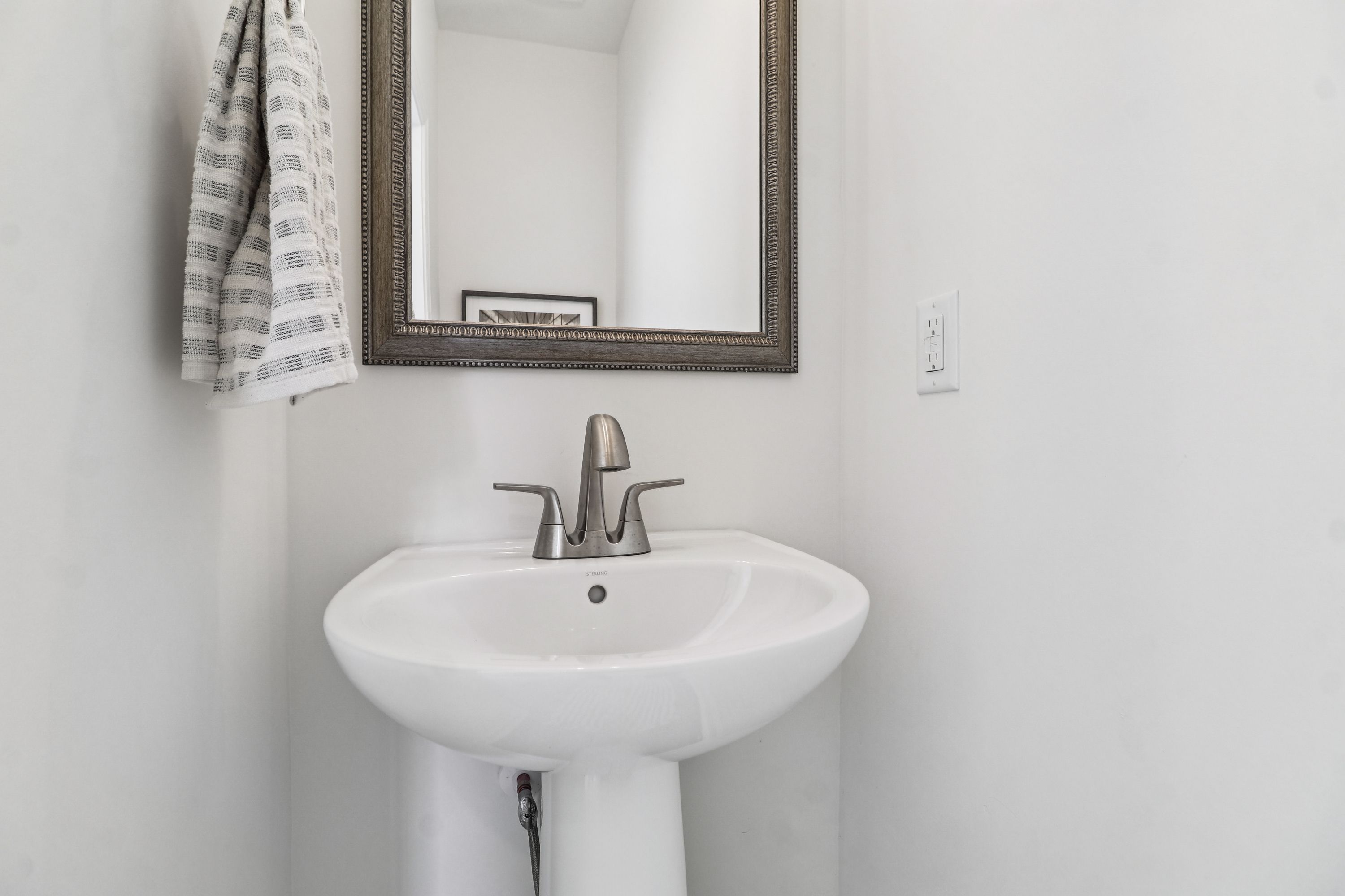 Crestfall II - Bathroom