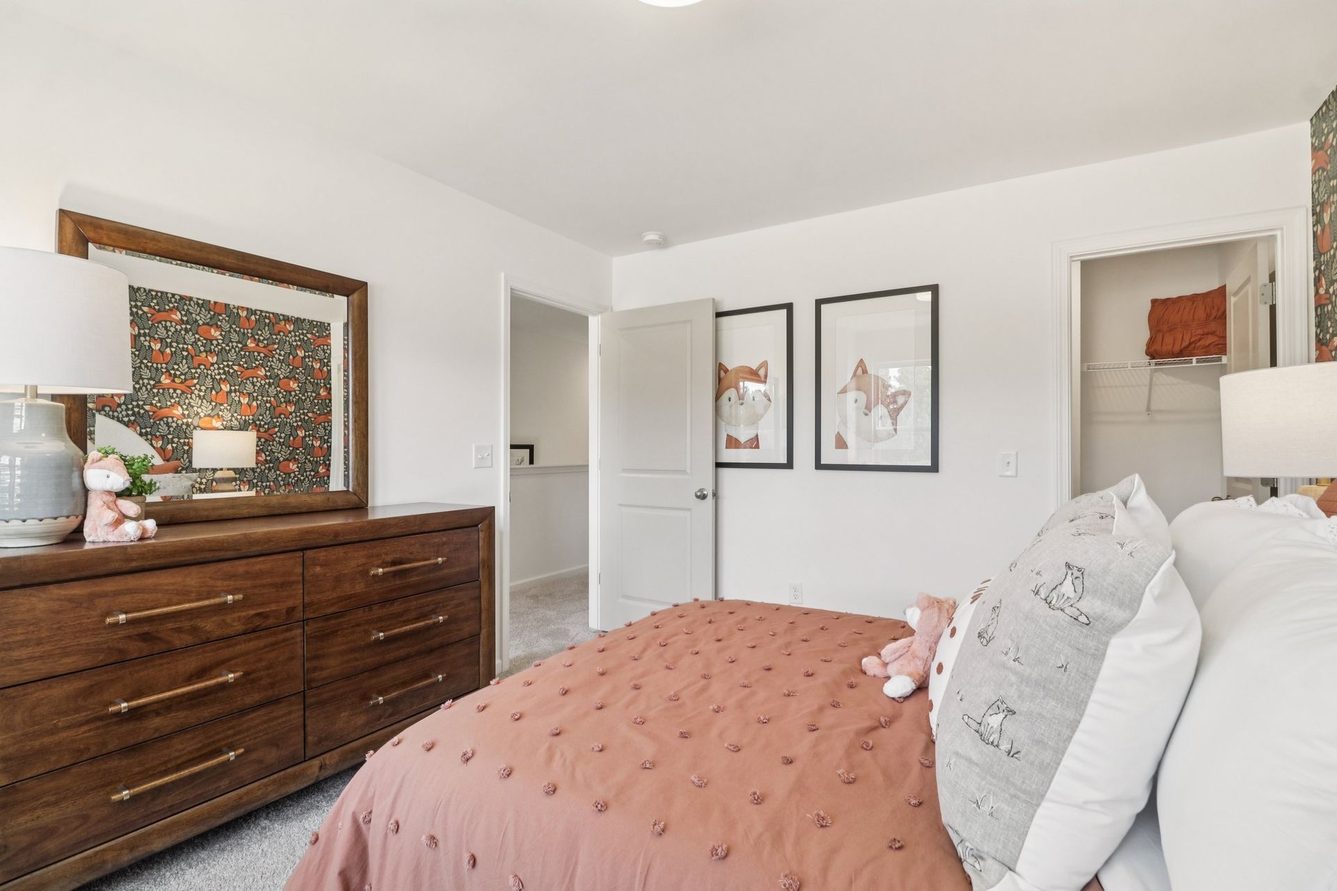 Porter II - Bedroom