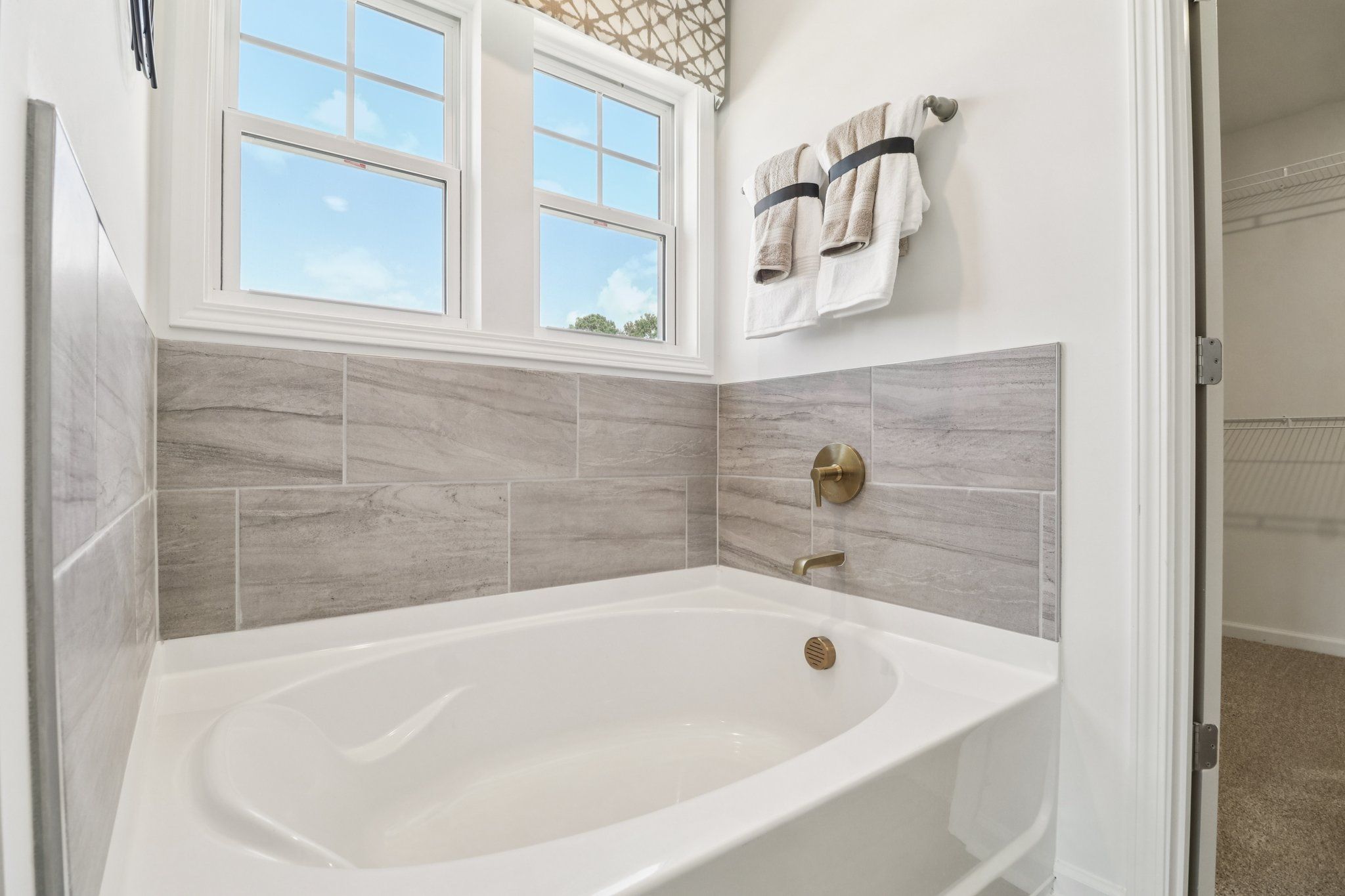 Porter II - Master Bath