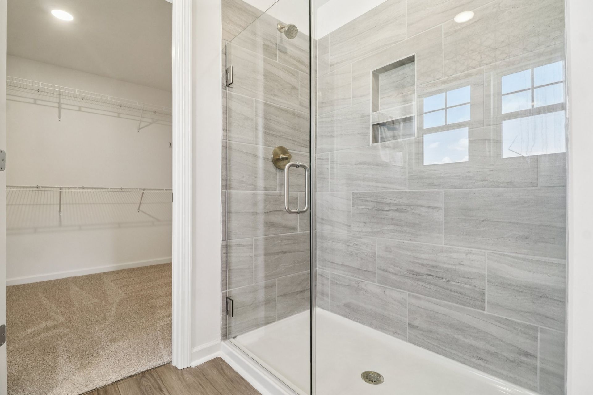 Porter II - Primary Bath