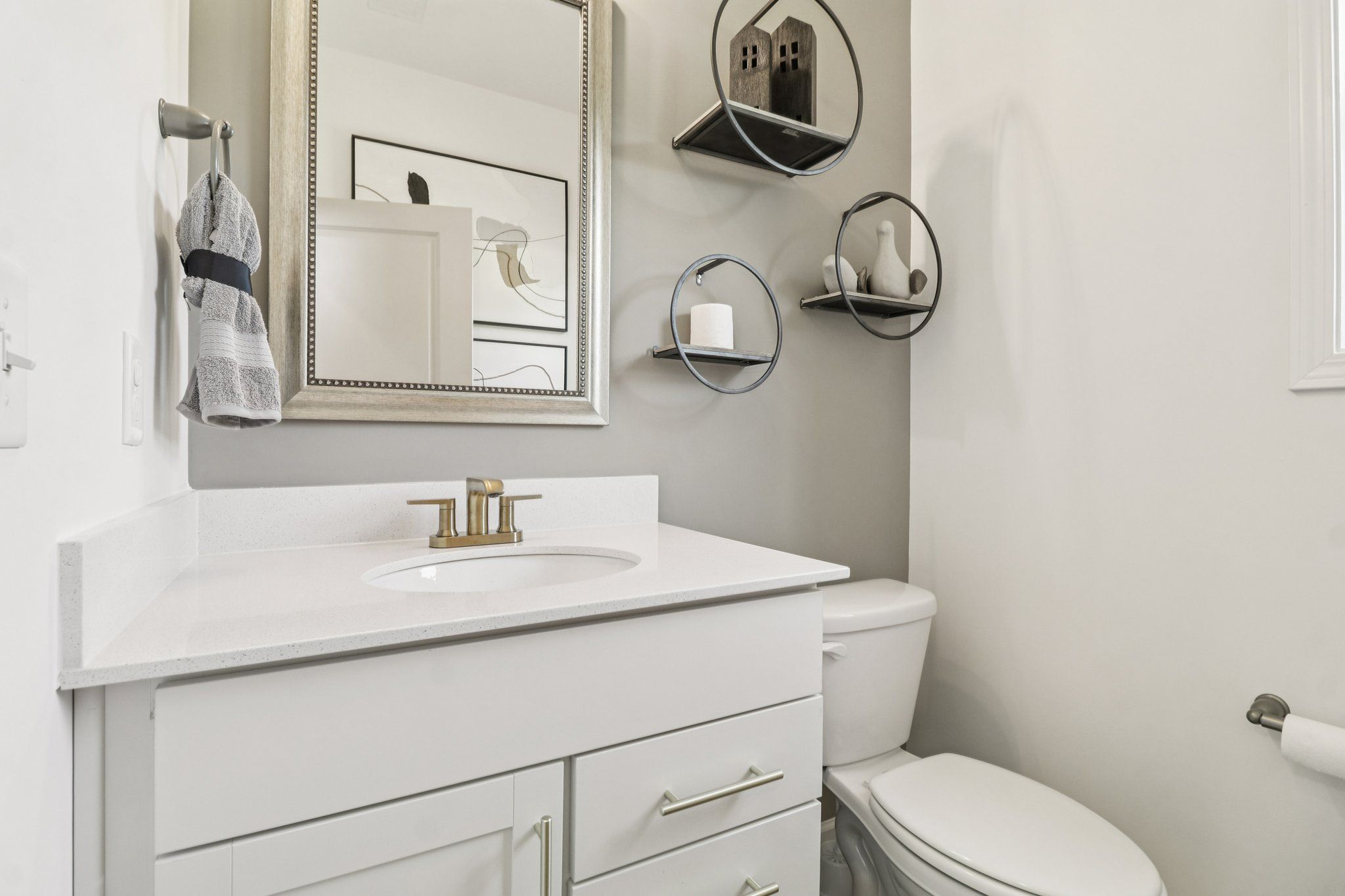 Porter II - Bathroom