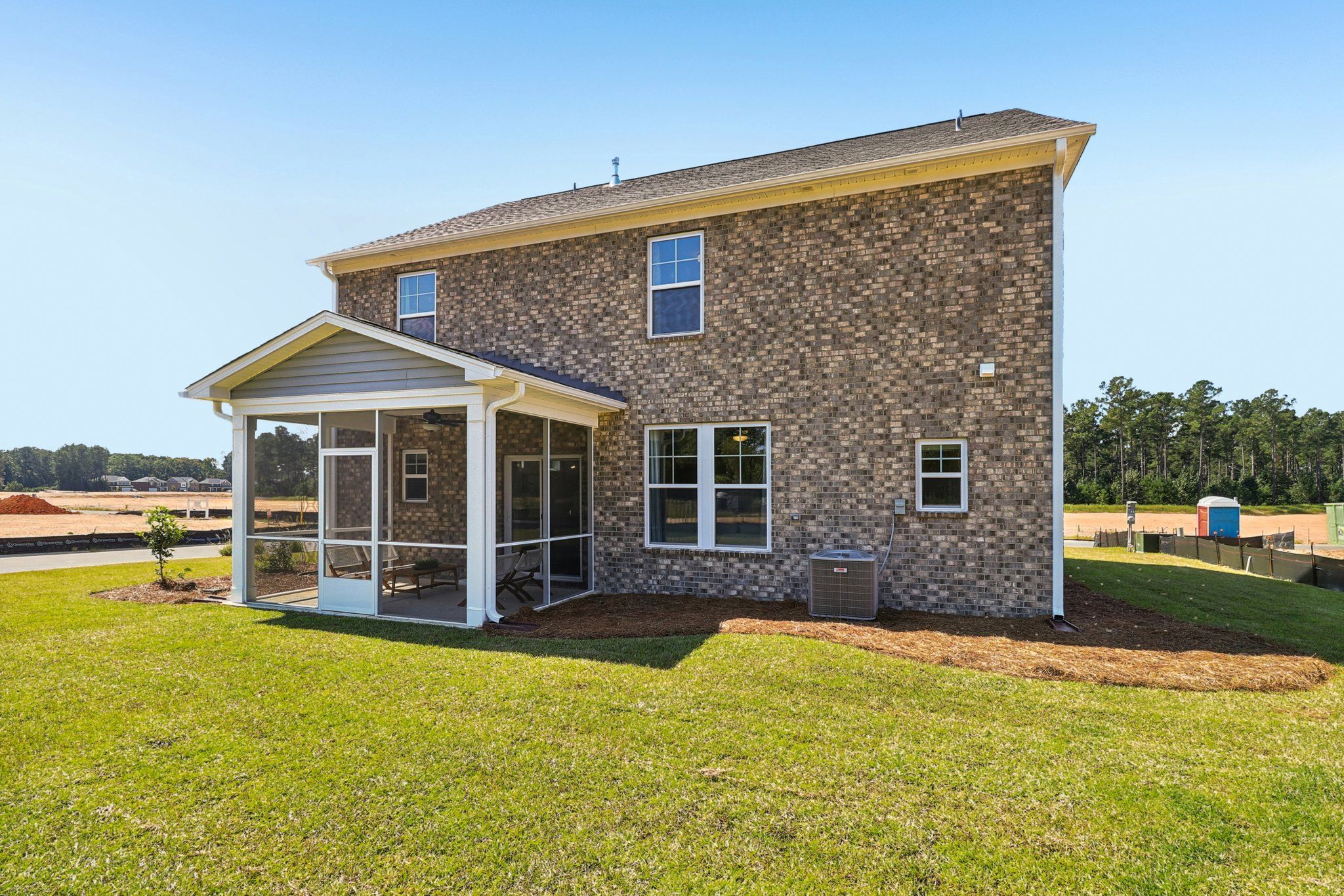 Porter II - Back Exterior