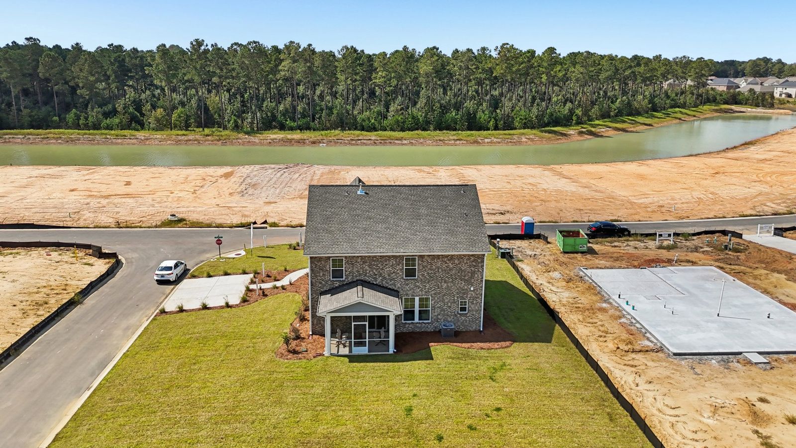 Porter II - Back Exterior