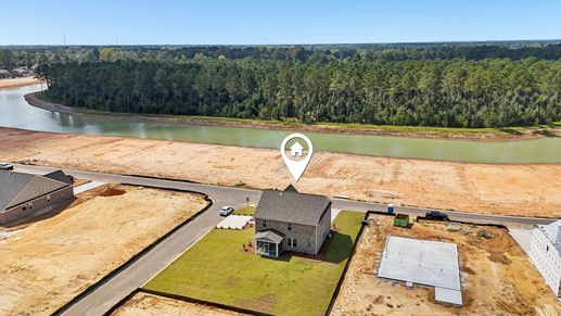 Porter II - Back Exterior