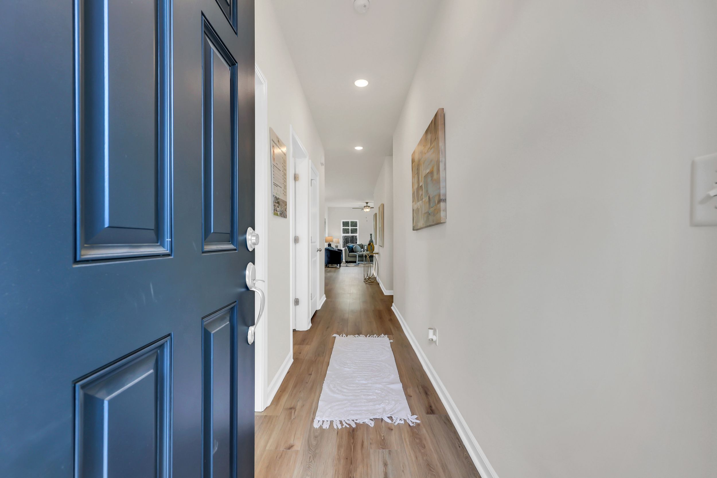 Darcy II - Front Entrance