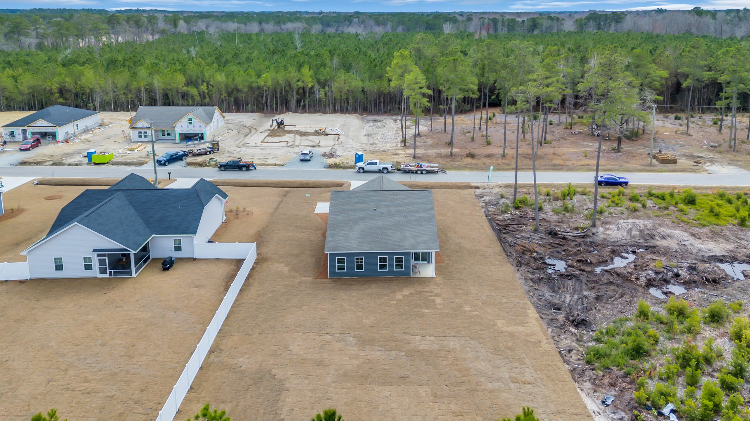 Darcy II - Back Exterior