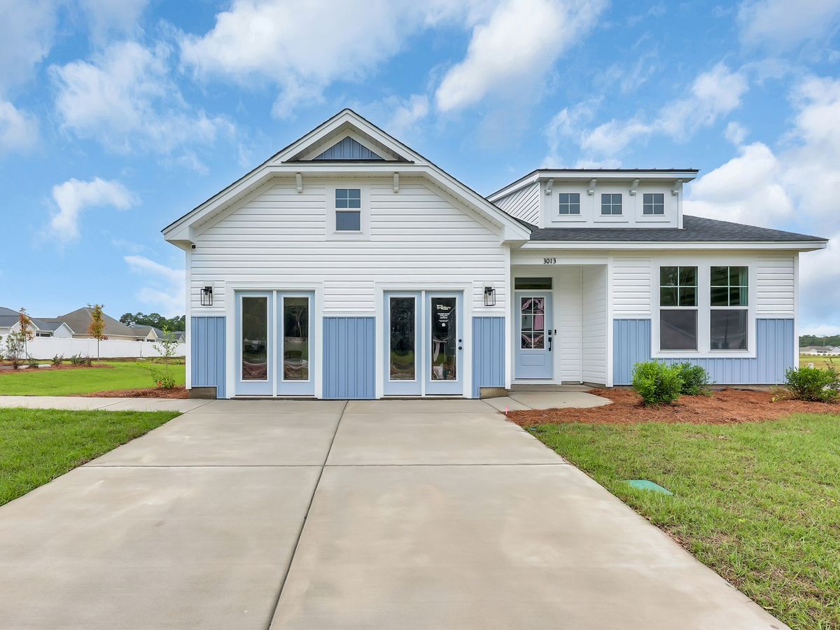 Courtland II - Front Exterior